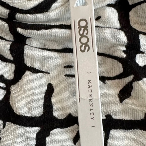 ASOS Woman’s Maternity Cold Shoulder White and Black Blouse size 8 - Picture 4 of 11